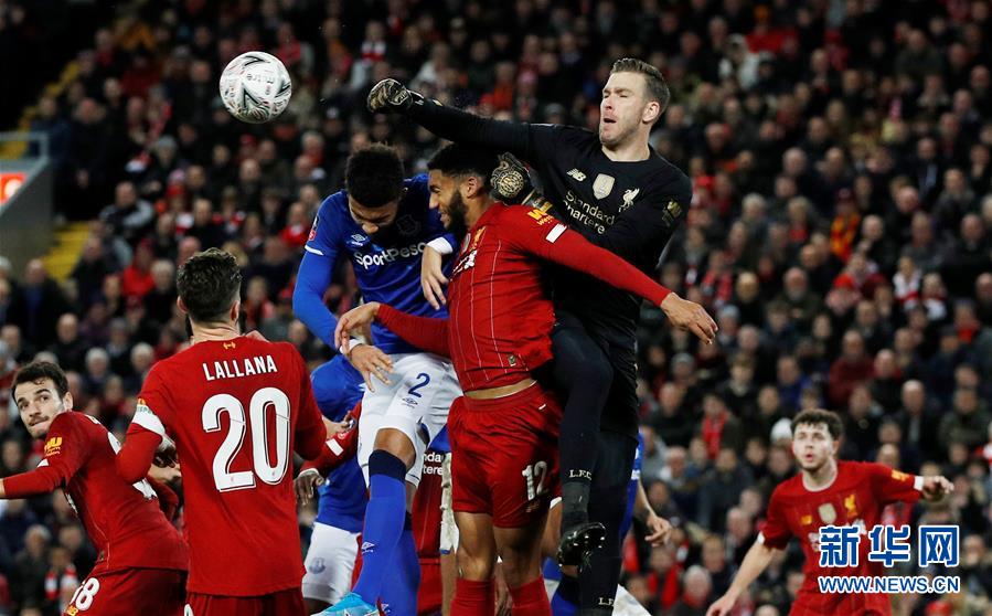 记者：齐尔克泽有可能会离队，曼联有信心从他身上收回转会费